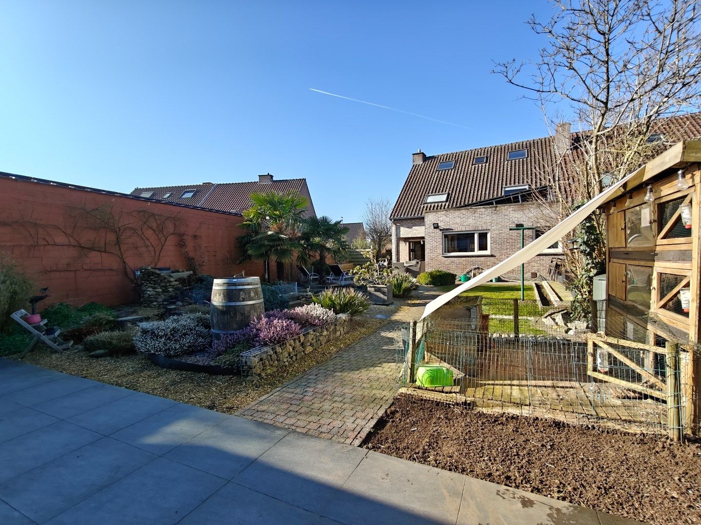 Ruime en instapklare halfopen bebouwing met tuin en garage foto 18