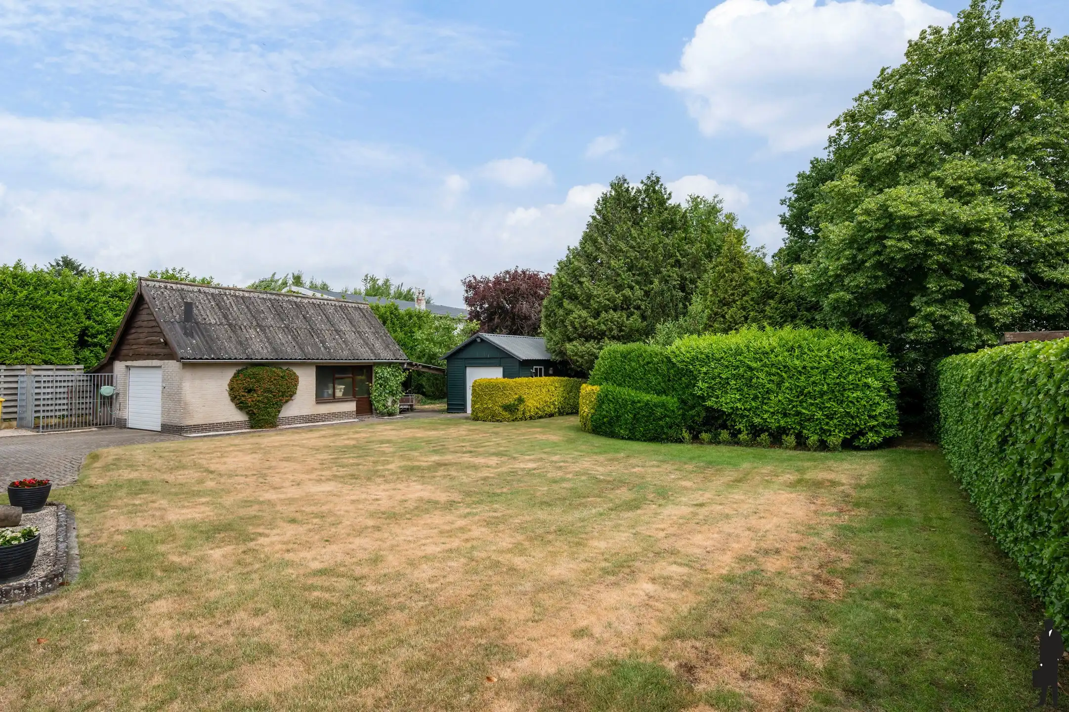 Ruime woning met tuin en bijgebouw foto 34