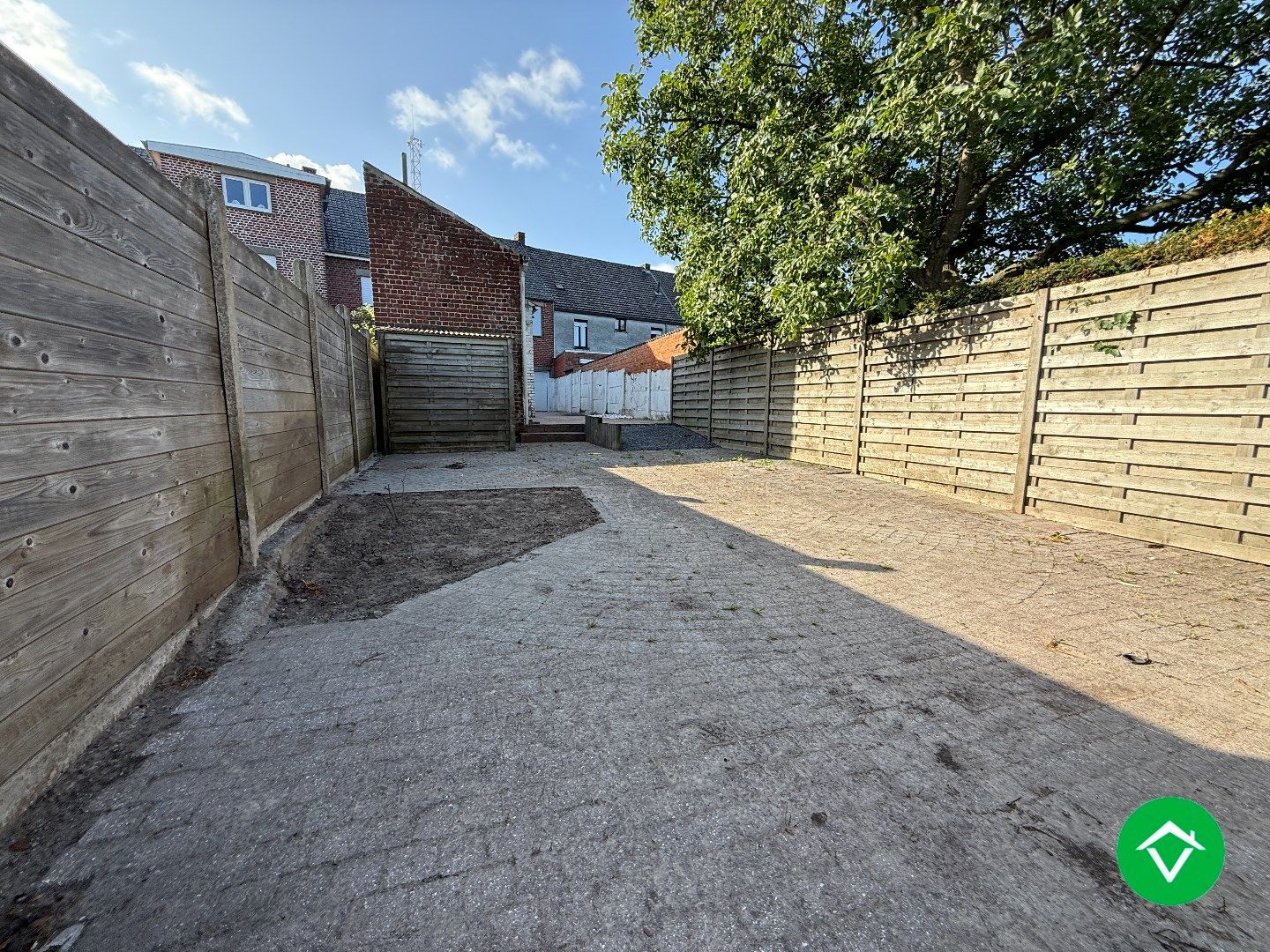 Ruime woning met 5 slaapkamers te Zwevezele  foto 12