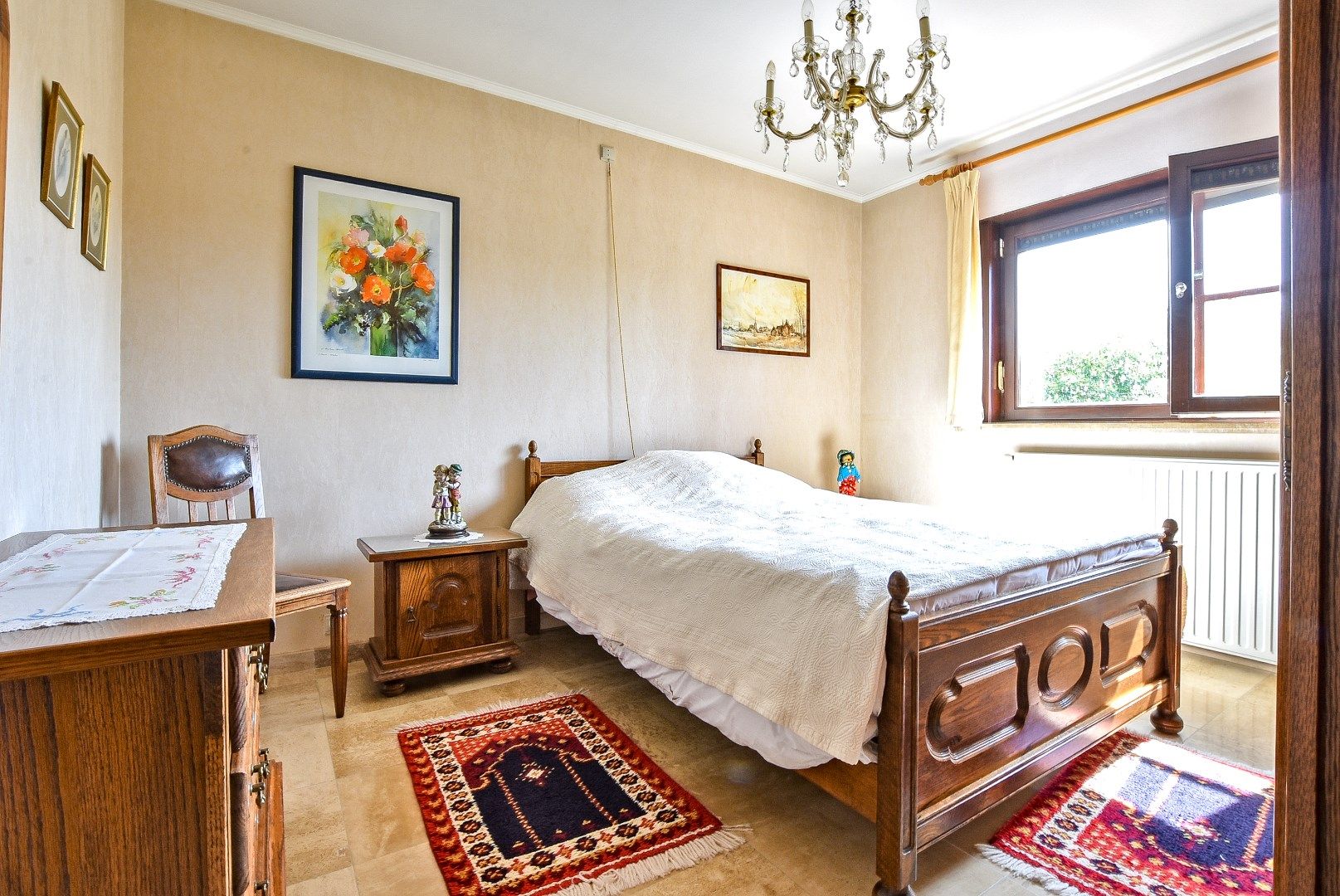 Ruime alleenstaande woning met grote tuin nabij centrum Diksmuide op 1681 m². foto 12