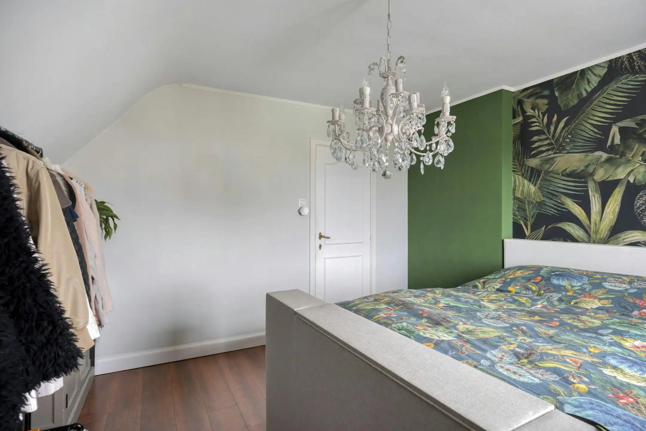 Gerenoveerd vrijstaand huis met zwembad, poolhouse en tuin foto 14