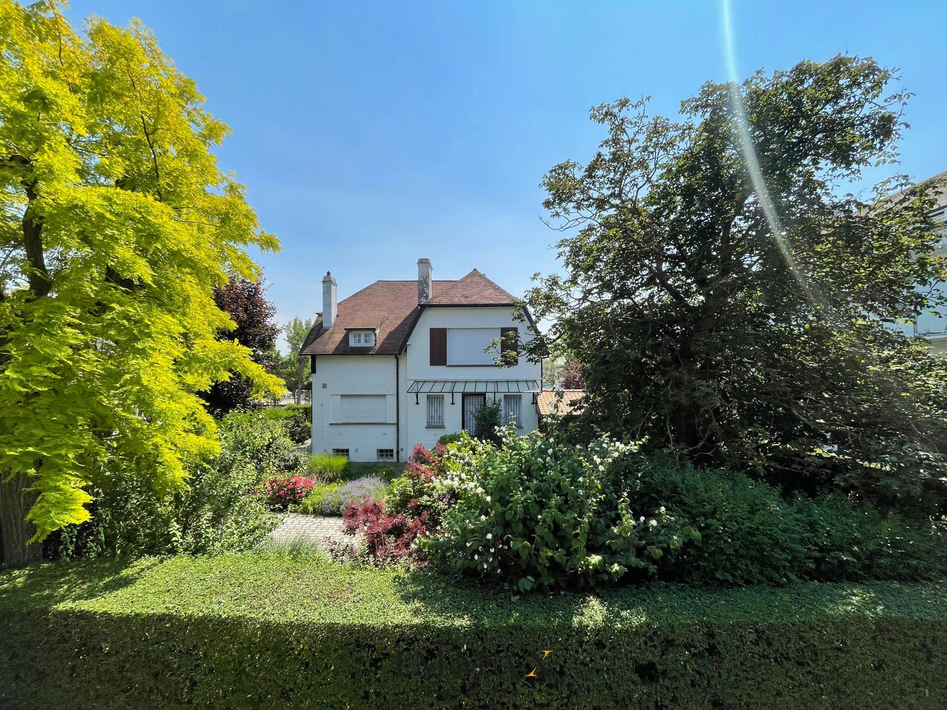 Hoekappartement in villaresidentie met garagebox  foto 2