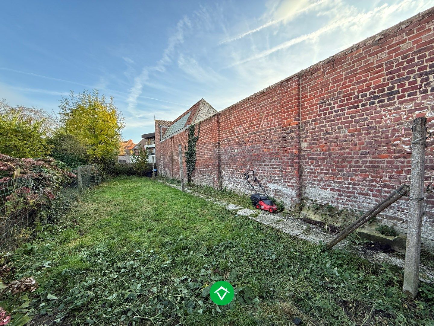 Gezellige rijwoning met 2 slaapkamers en tuin te centrum Roeselare foto 9