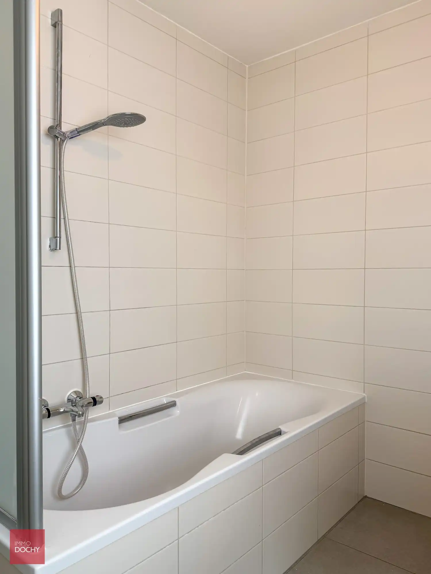 Mooi instapklaar gelijkvloers appartement met tuin en garage in centrum | Churchillstraat foto 5