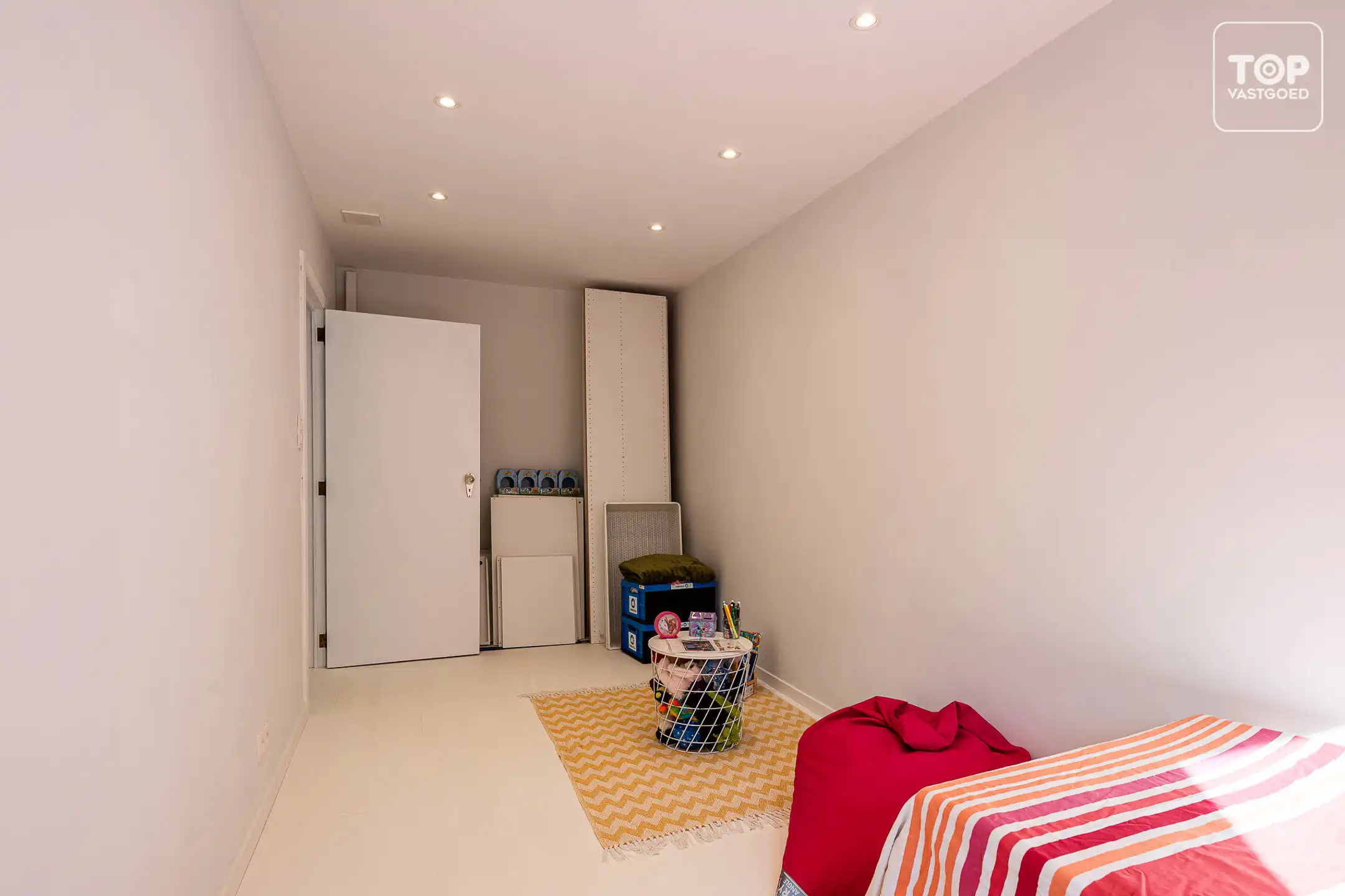 Gerenoveerde woning in een rustige buurt foto 10