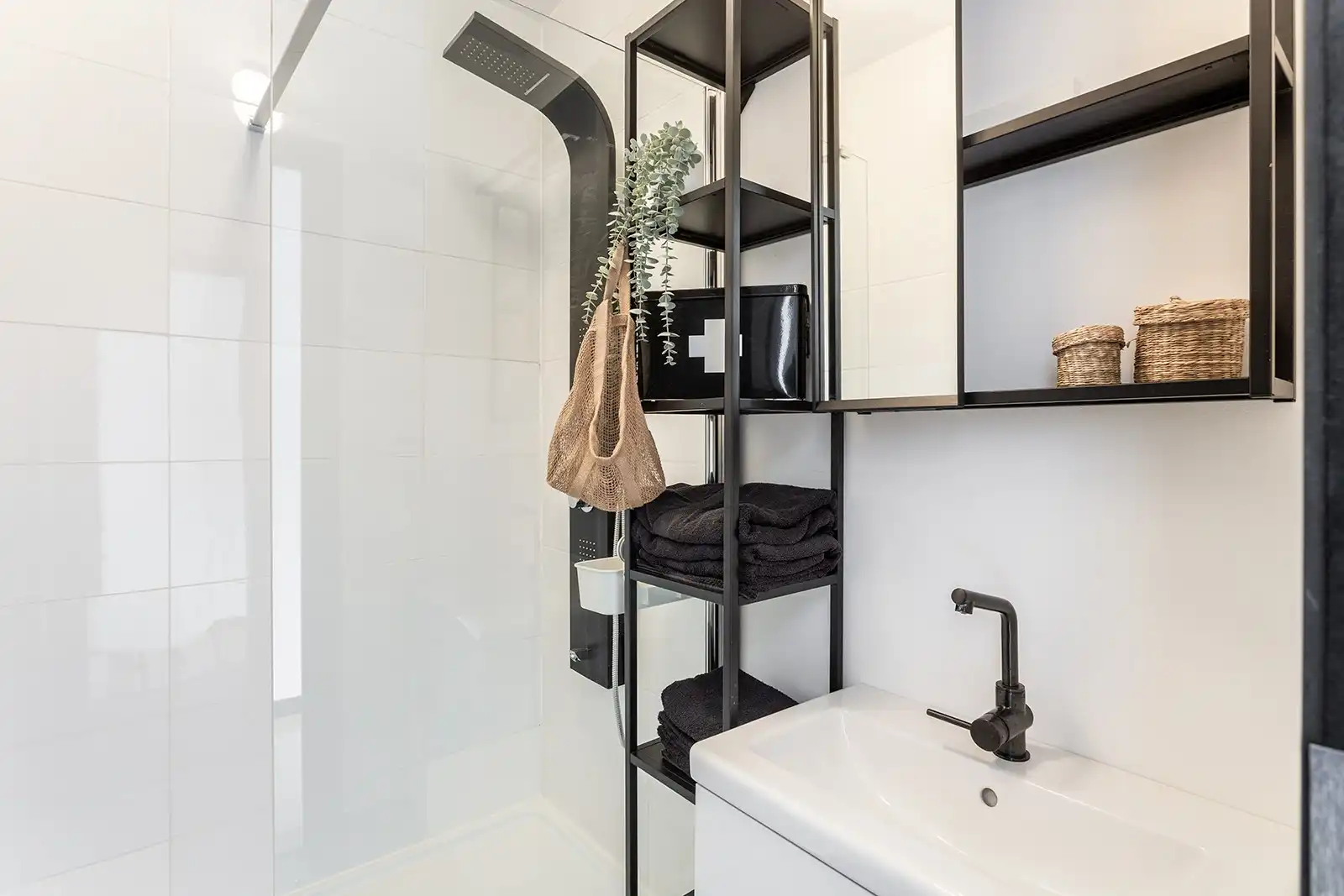 Uw eigen stek in de stad: tof appartement met terras foto 19