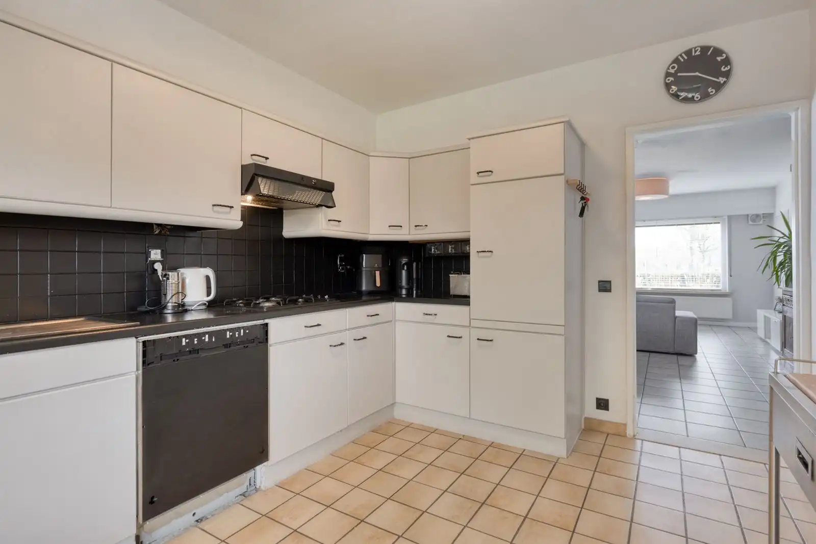 Wonen aan het water, woning met potentieel foto 10