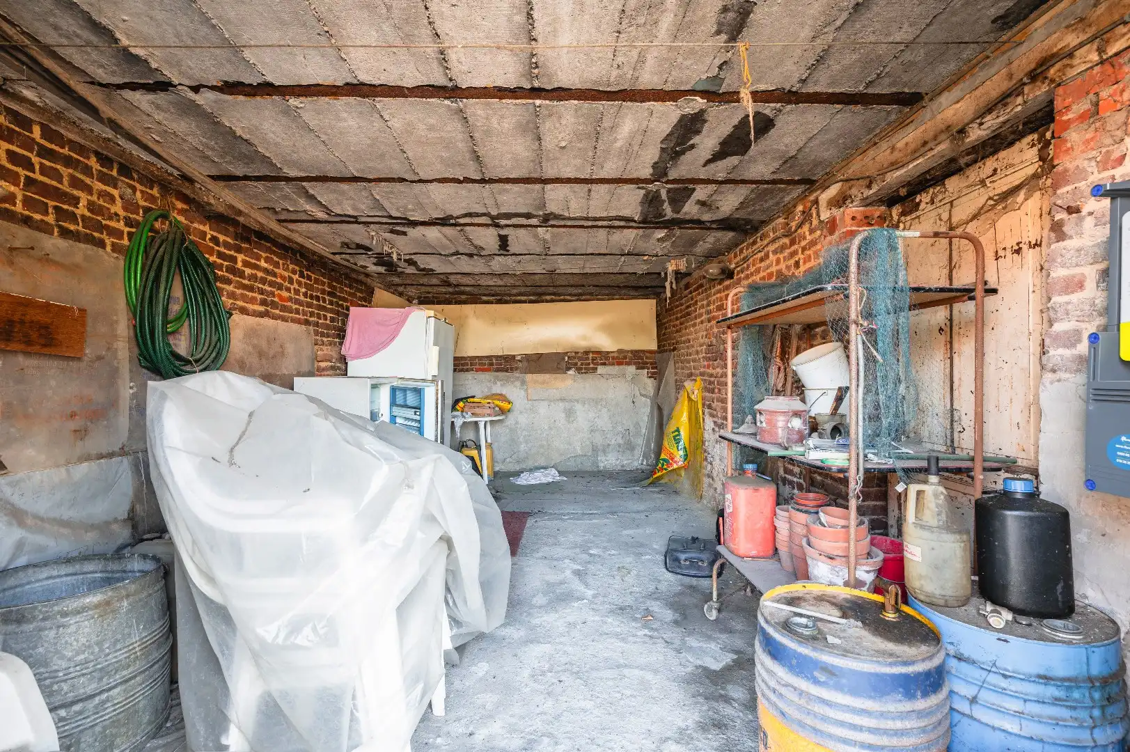 Alleenstaande woning van 291 m² met een loods van 473 m² en een schuur van 189 m² foto 32