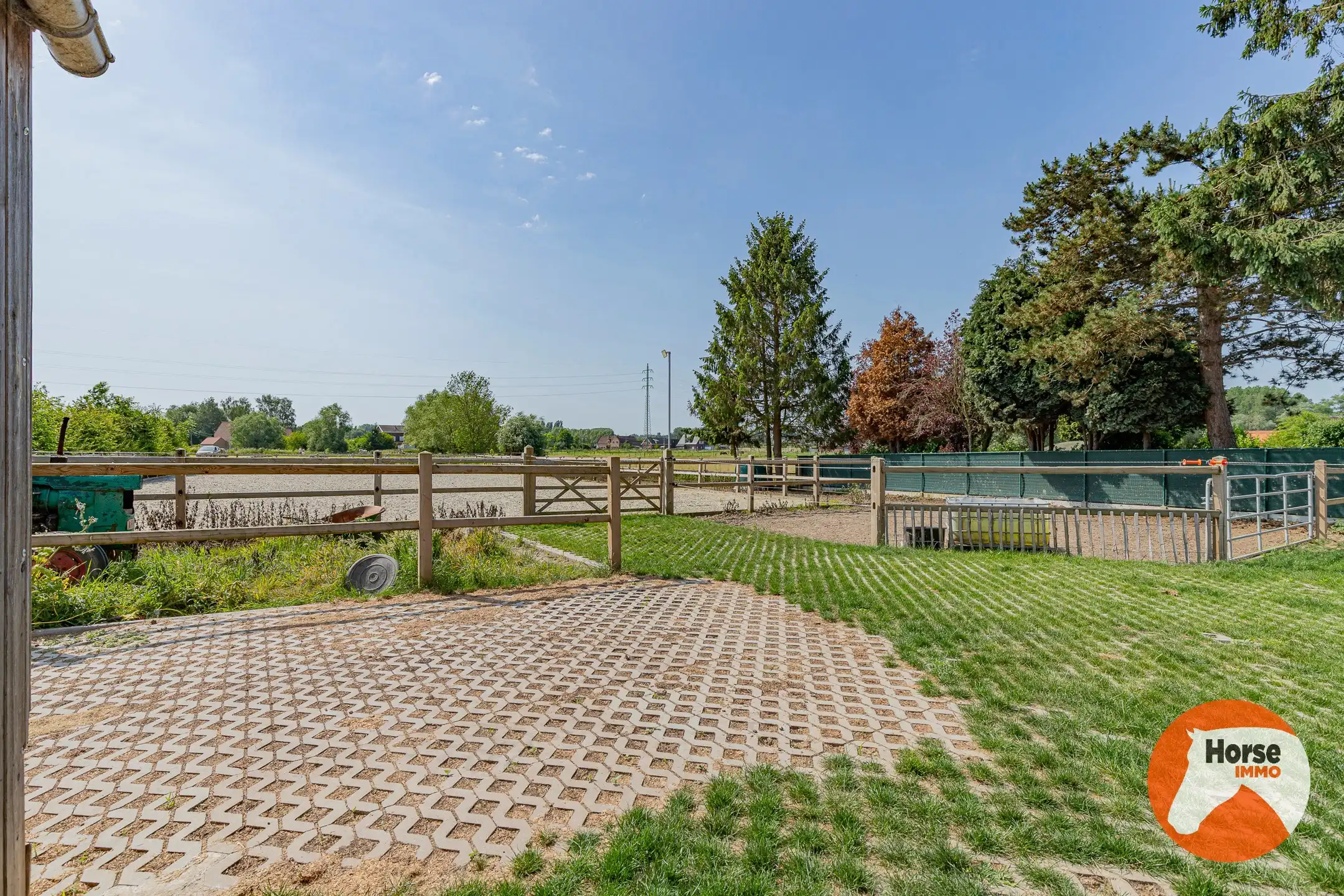 LEBBEKE - Charmante woning met paardenaccommodatie. foto 23