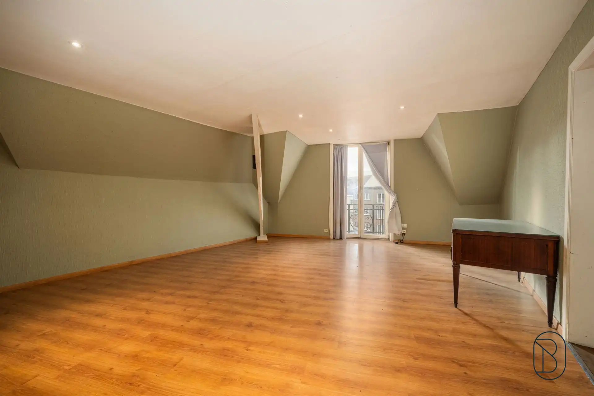 Prachtige HERENWONING met enorm veel POTENTIEEL foto 27