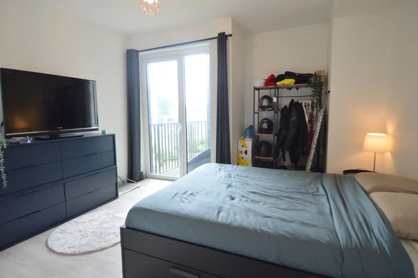Instapklaar 2 slaapkamer appartement in het centrum foto 8