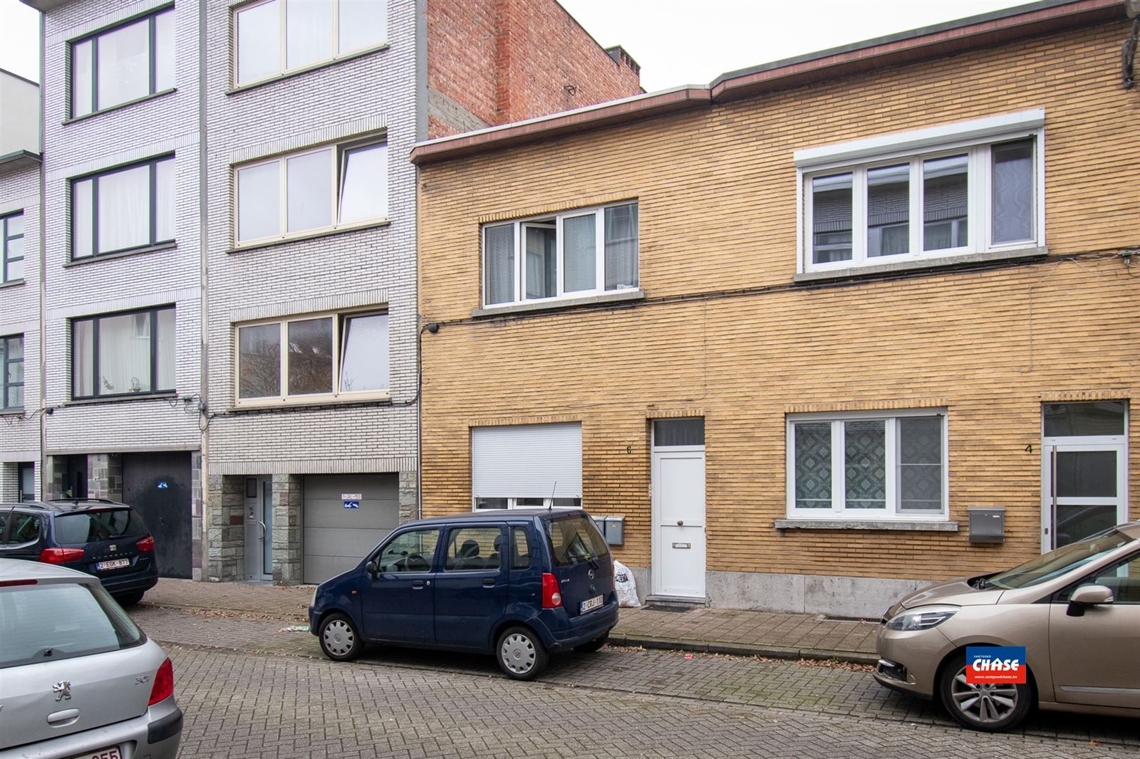 !!! VERKOCHT ONDER VOORWAARDEN !!! Appartementsgebouw bestaande uit 2 appartementen met 1 slaapkamer en stadstuintje foto {{pictureIndex}}