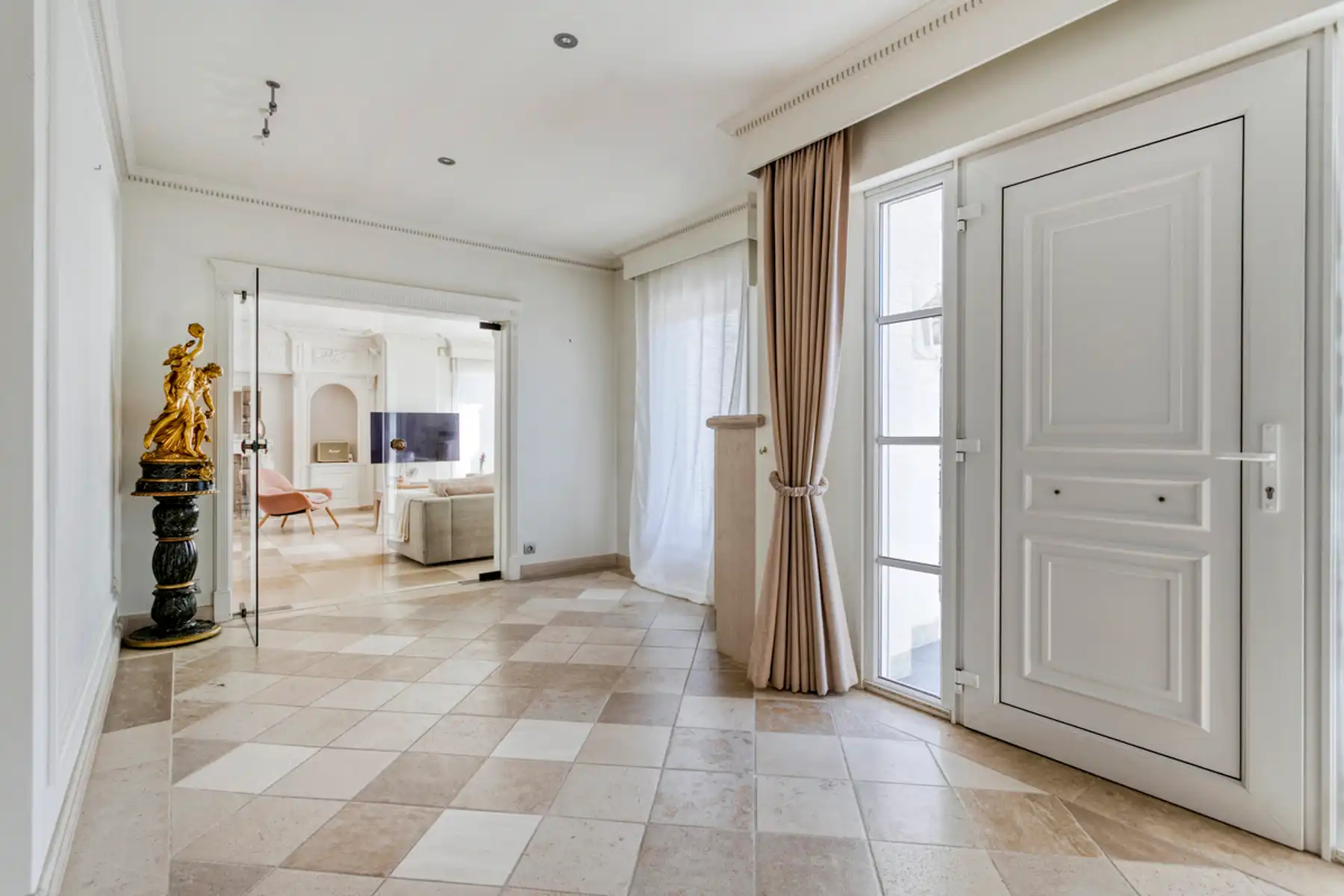 Charmante gelijkvloers villa op 't Hoge! foto 4