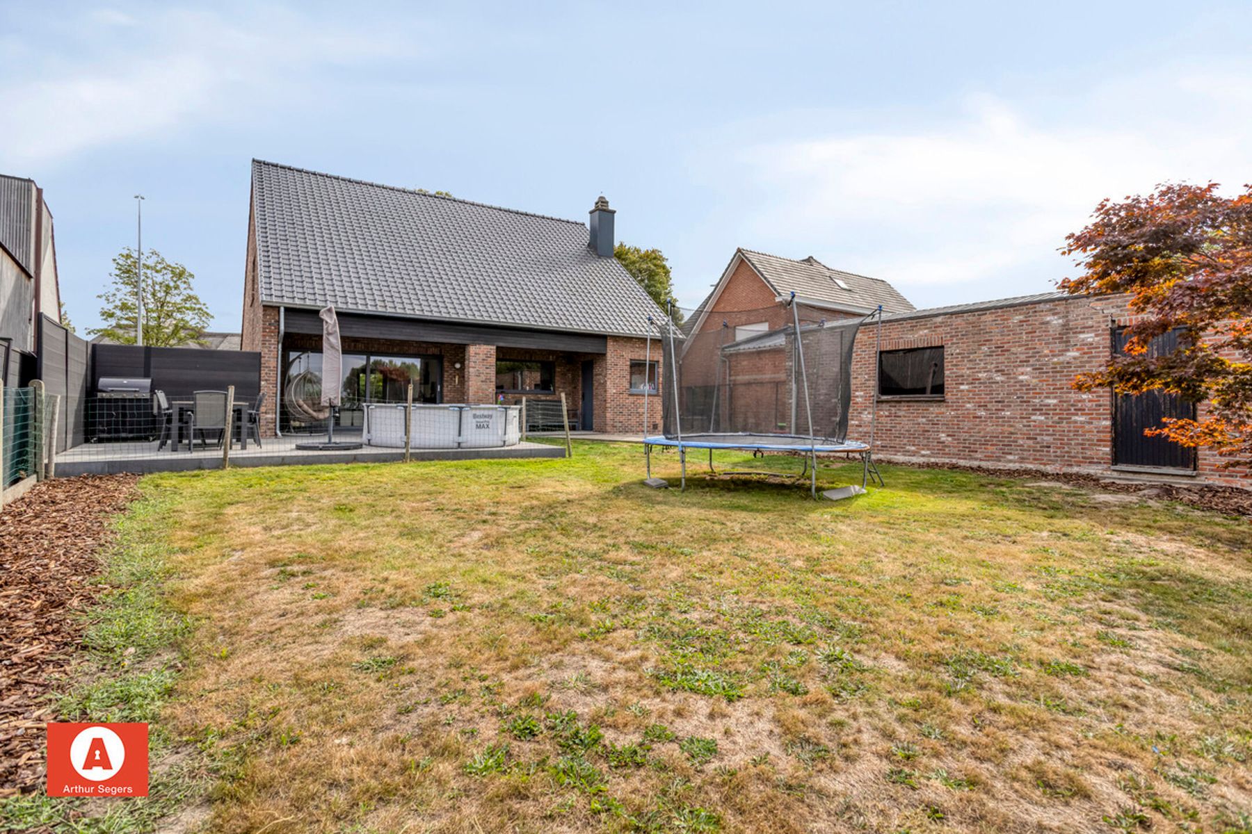 Instapklare open bebouwing met garage op centrale ligging foto 26