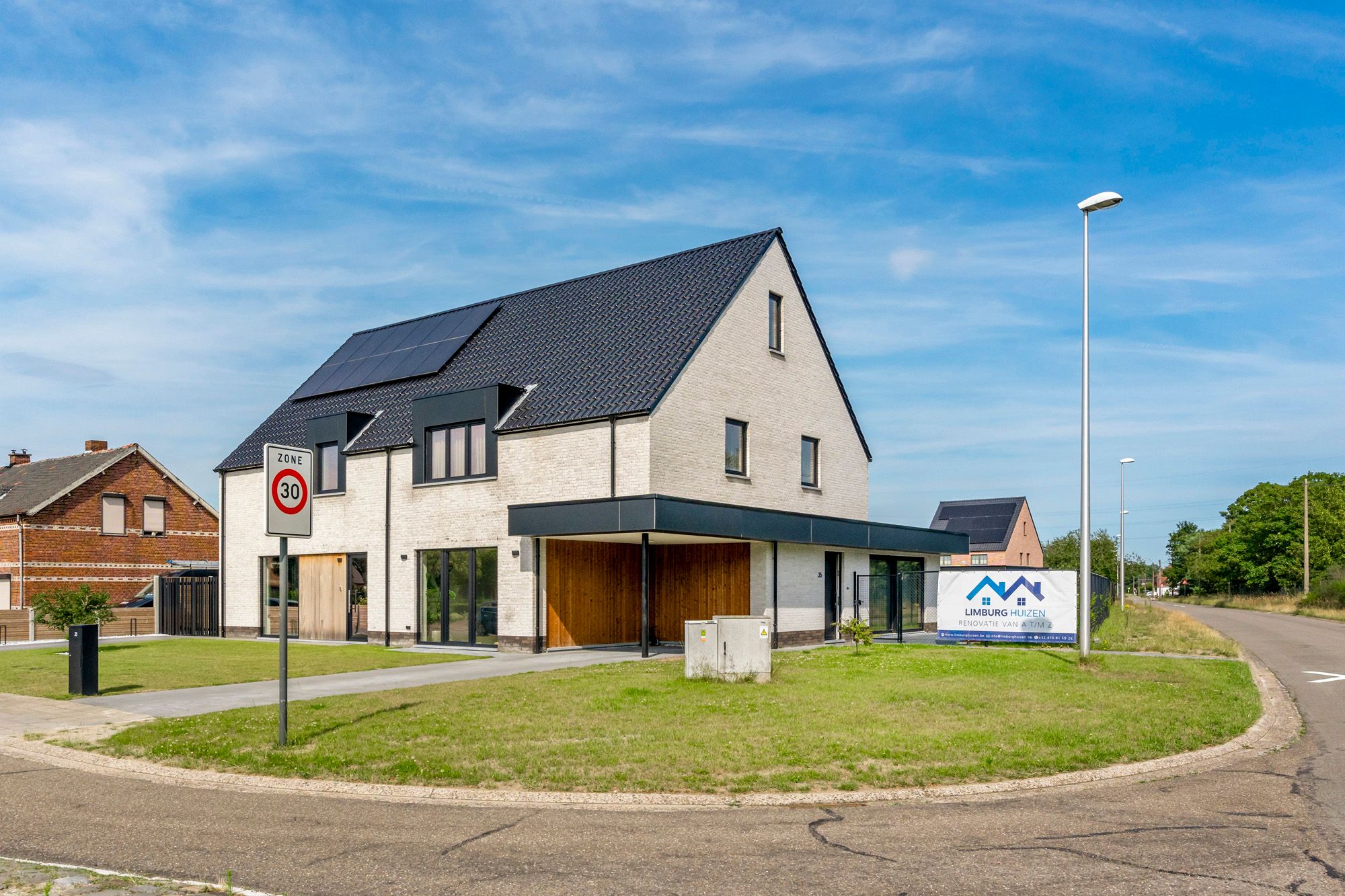 IDEALIS VASTGOED – KNAP AFGEWERKTE, ENERGIEZUINIGE EN UITERST RECENTE EENGEZINSWONING OP RUSTIGE LOCATIE foto 5