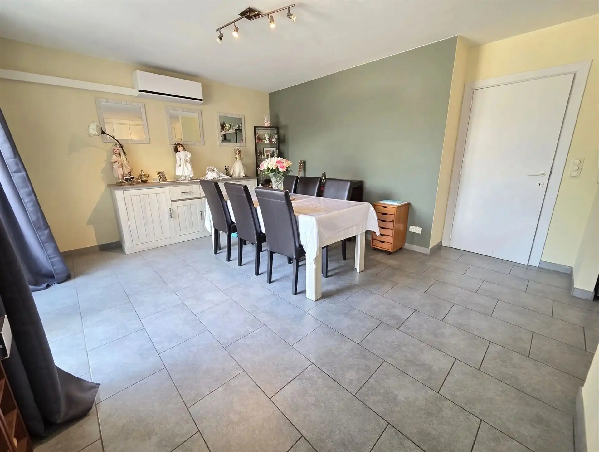 Instapklaar 2 slpk appartement met staanplaats foto 4