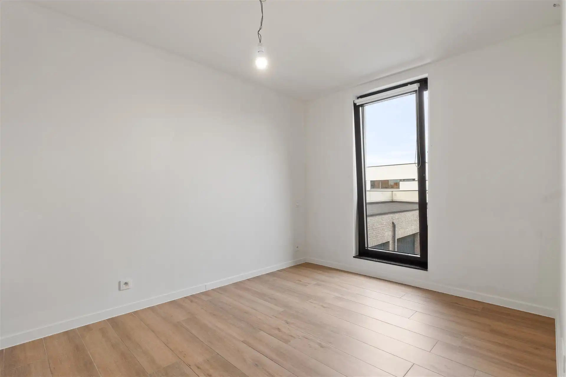 Modern tweeslaapkamer appartement te Sint-Niklaas foto 7