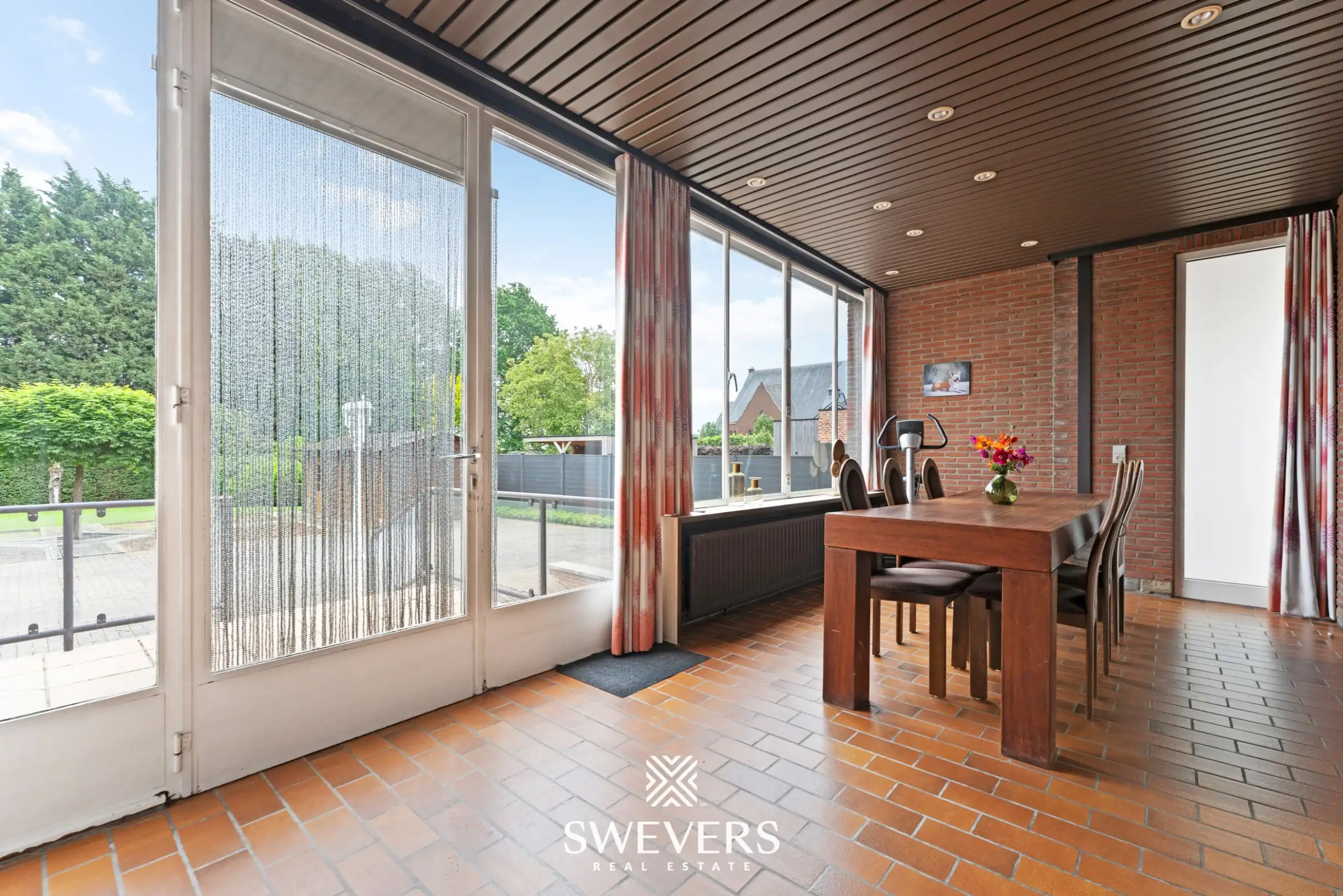 Bijzonder ruime villa (346m²) met mooie grote tuin op centrale locatie in Alken foto 12