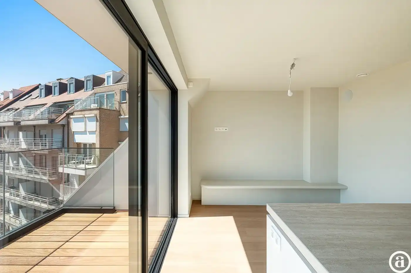 Nieuwbouw duplexappartement met prachtig zijdelings zeezicht foto 12
