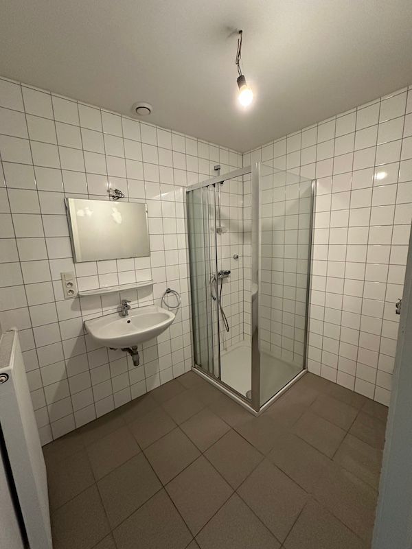 Gezellig 2-slaapkamer appartement met autostandplaats foto 7