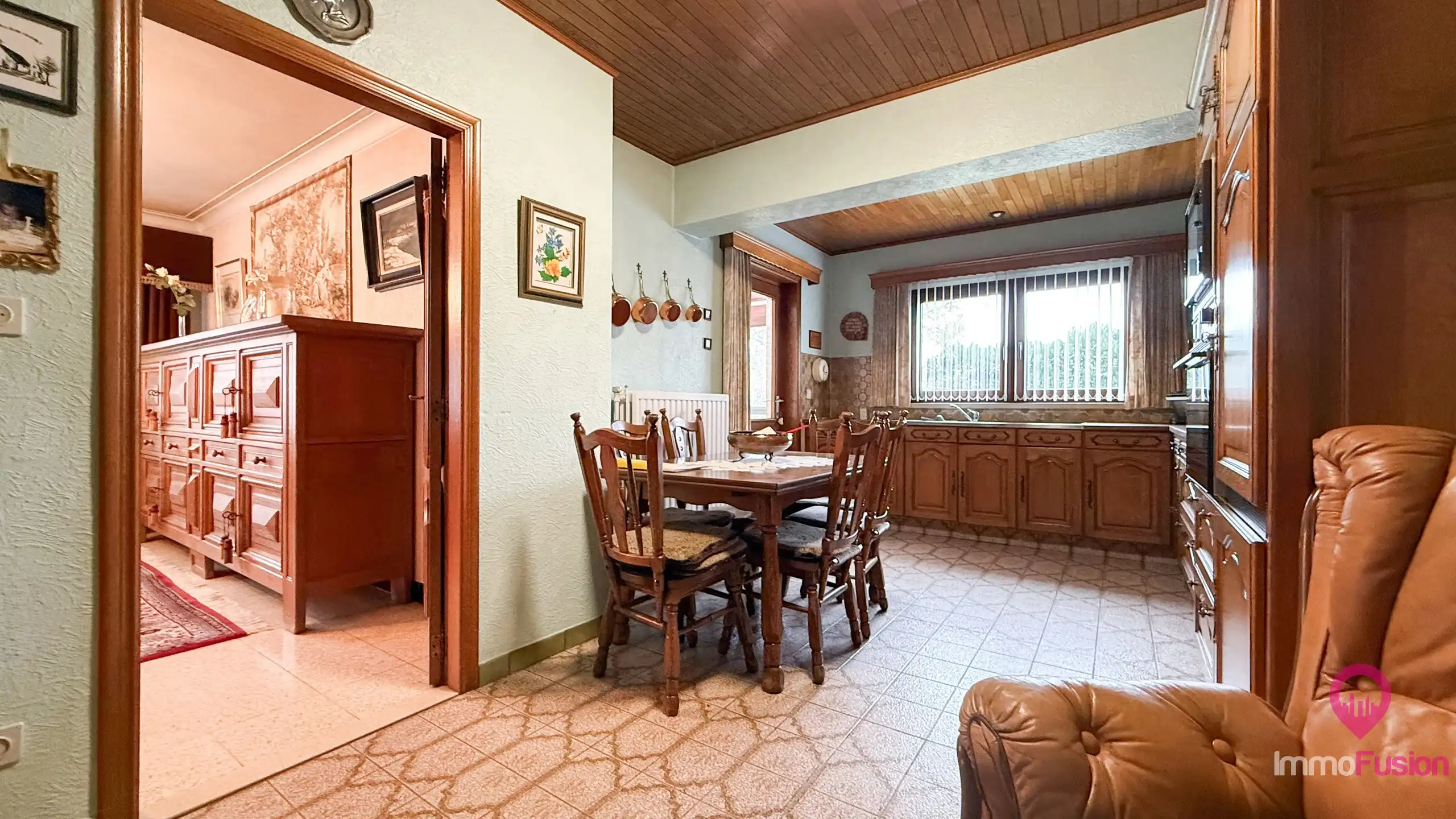 3 slp gezinswoning op ruim perceel van 10a82ca foto 8