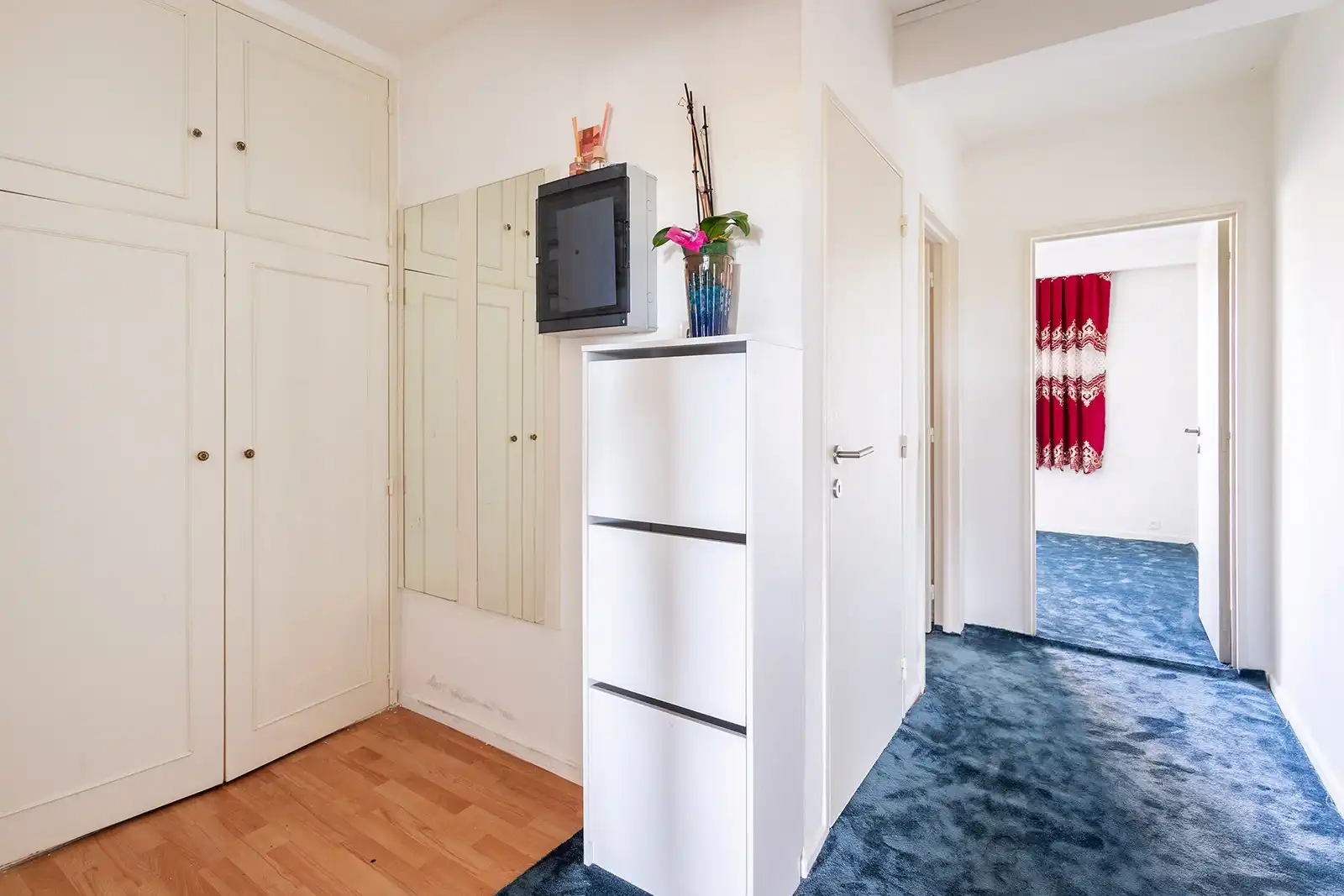 Instapklaar 3-slaapkamerappartement op de 5e verdieping met zuidgericht terras foto 15