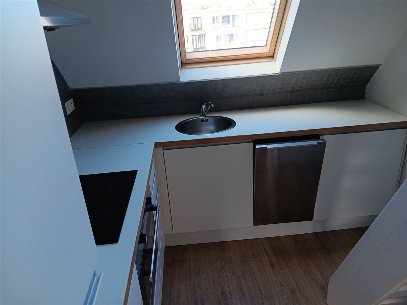 Jaarbasis 2-kamer appartement inclusief garage foto 6