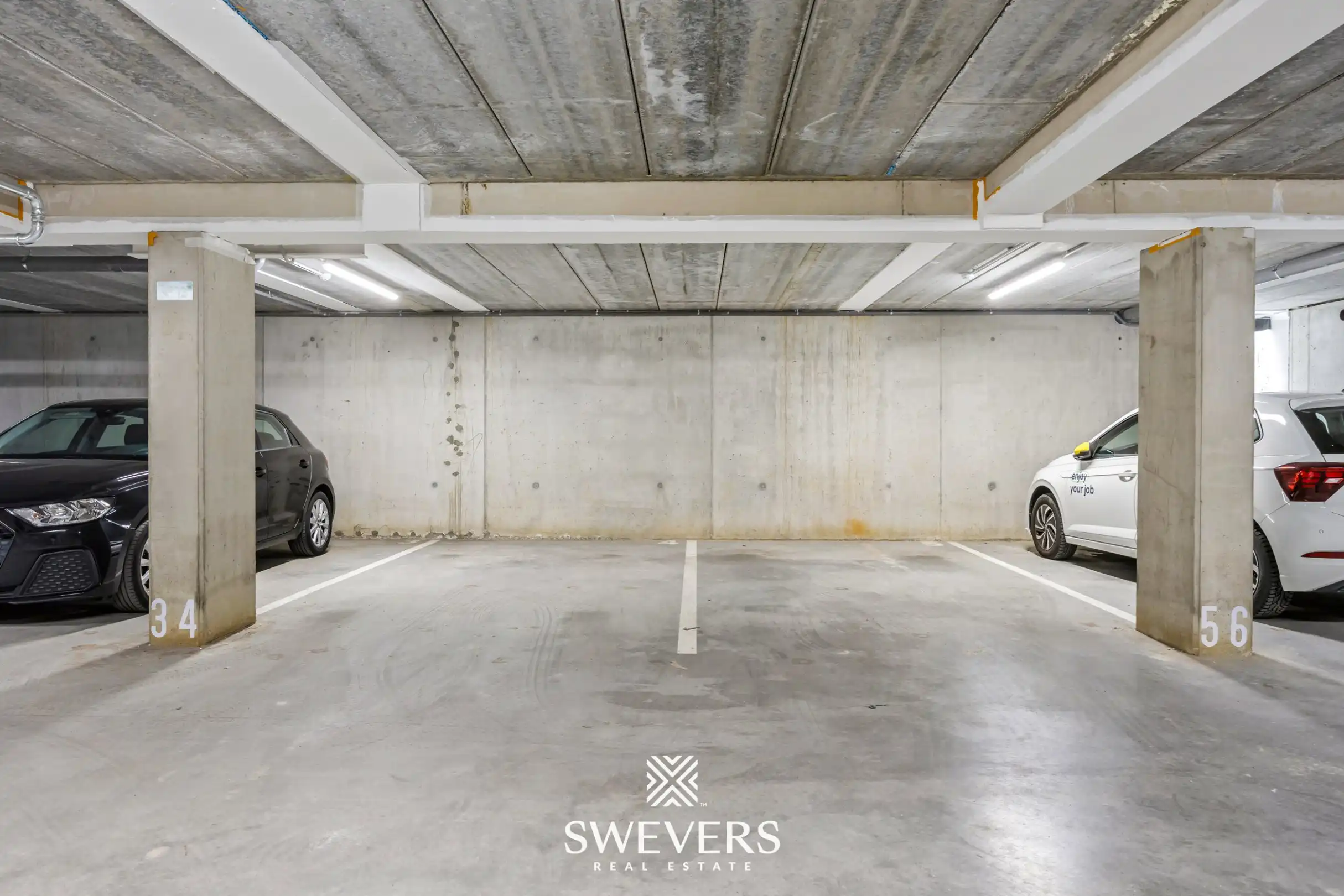 Nieuwbouwappartement met ruim terras, privétuin en ondergrondse staanplaats foto 23