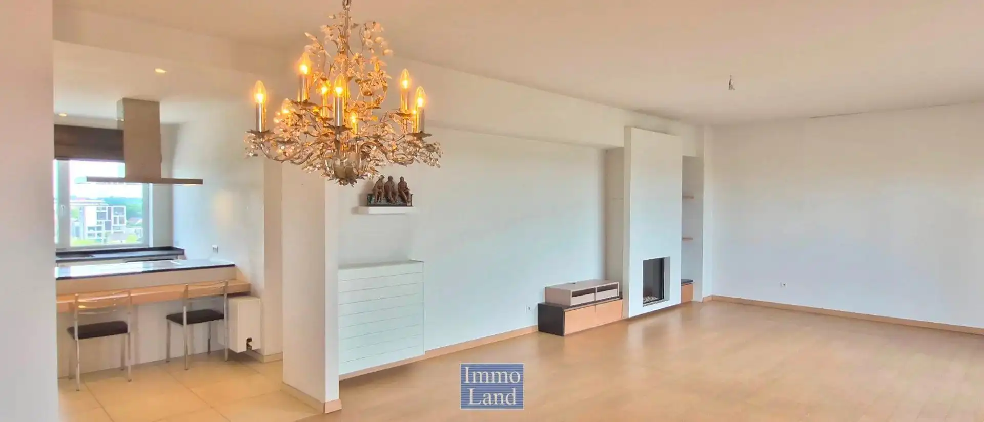 Ruim en energiezuinig appartement van 140 m2 met een groot terras van 40m². foto 11