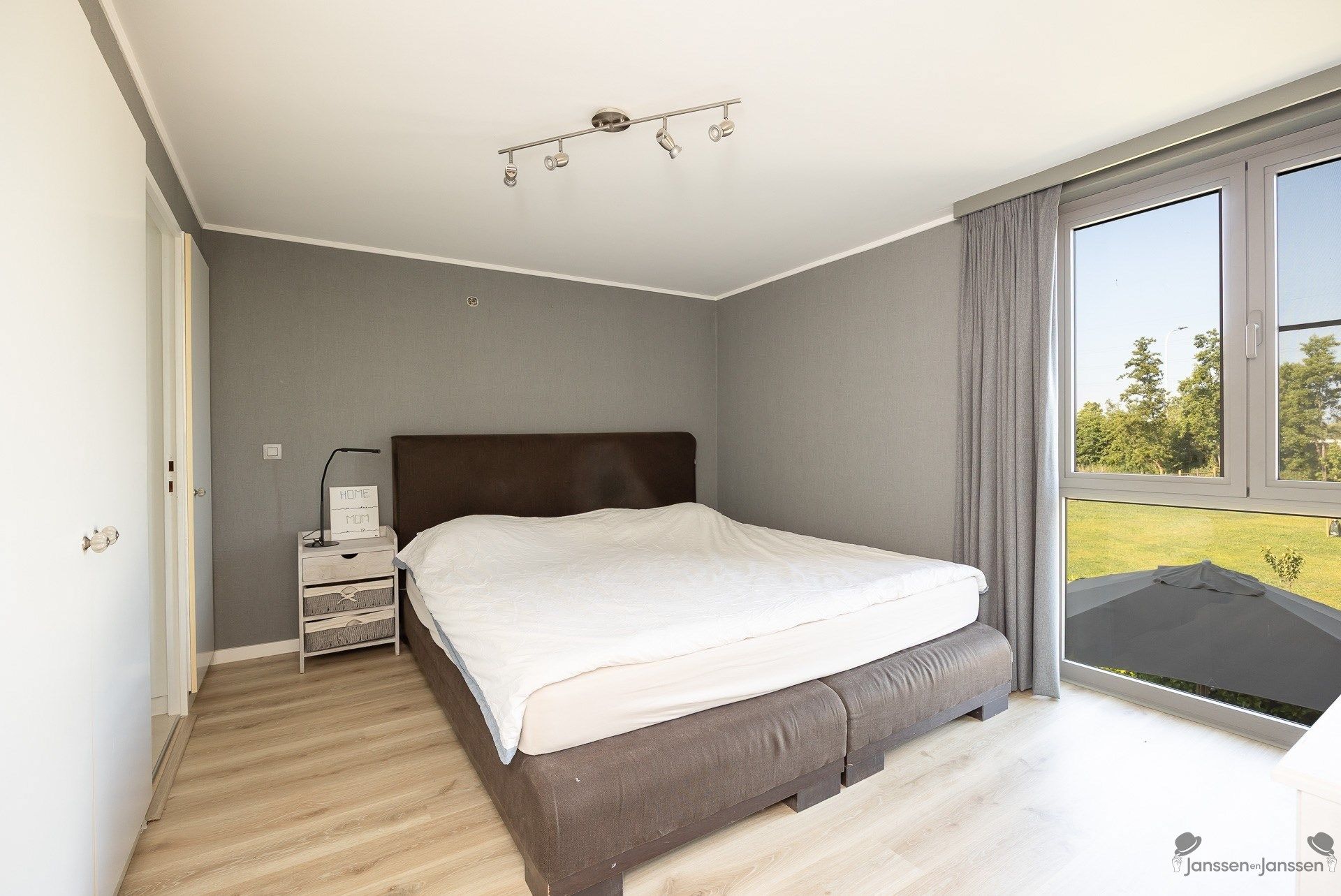 Rustig gelegen gezinswoning met veel privacy foto 15
