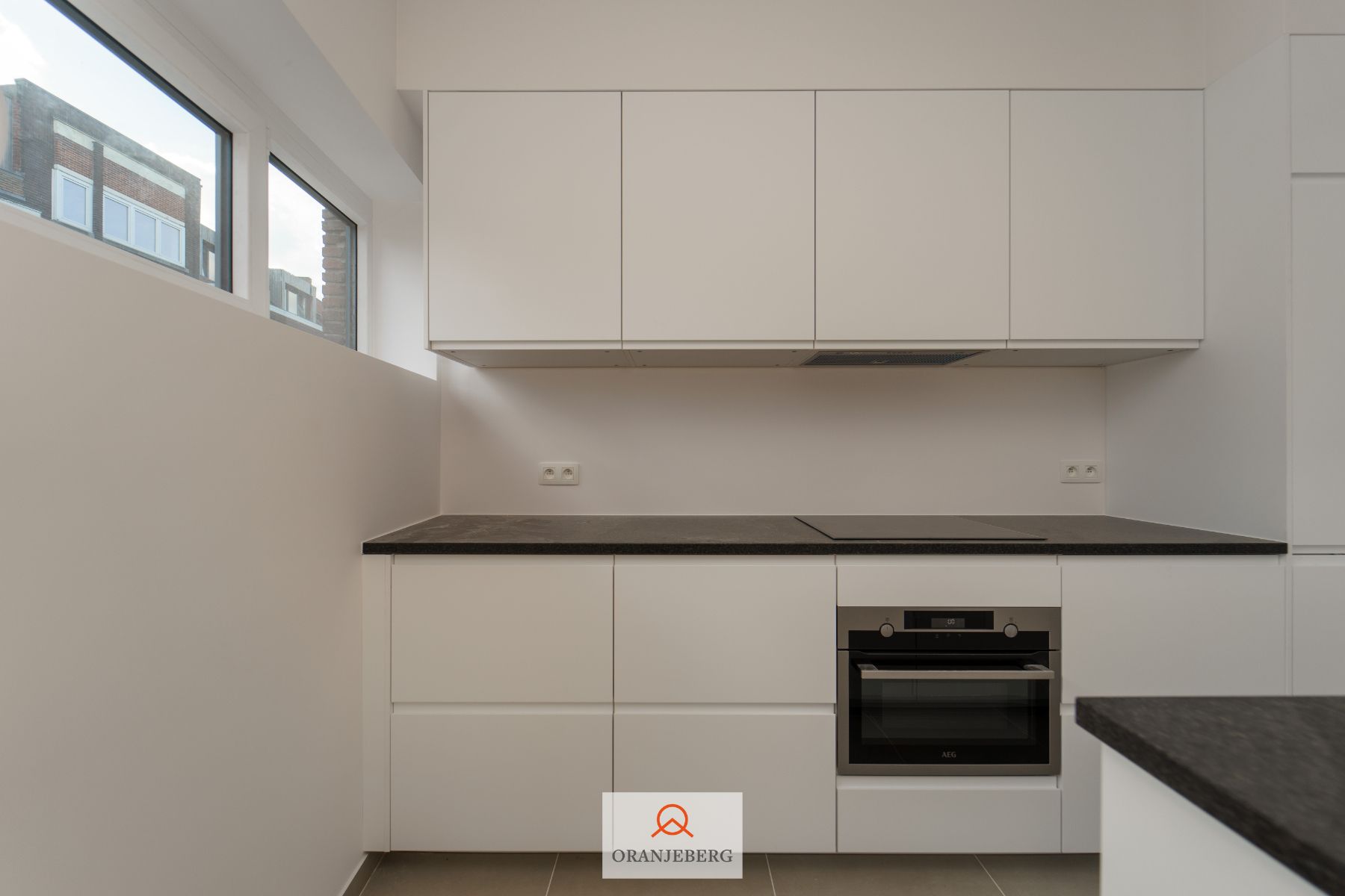 Gerenoveerd gelijkvloers appartement vlakbij station Gent-Sint-Pieters foto 9