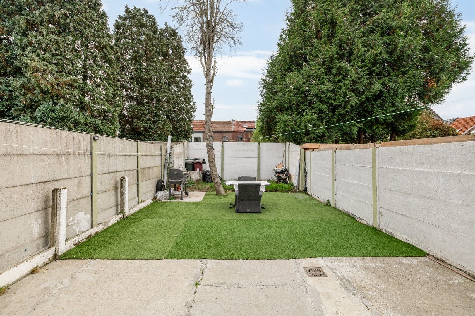 Verzorgde woning met 4slpks met zonnige tuin in Schoten foto 16