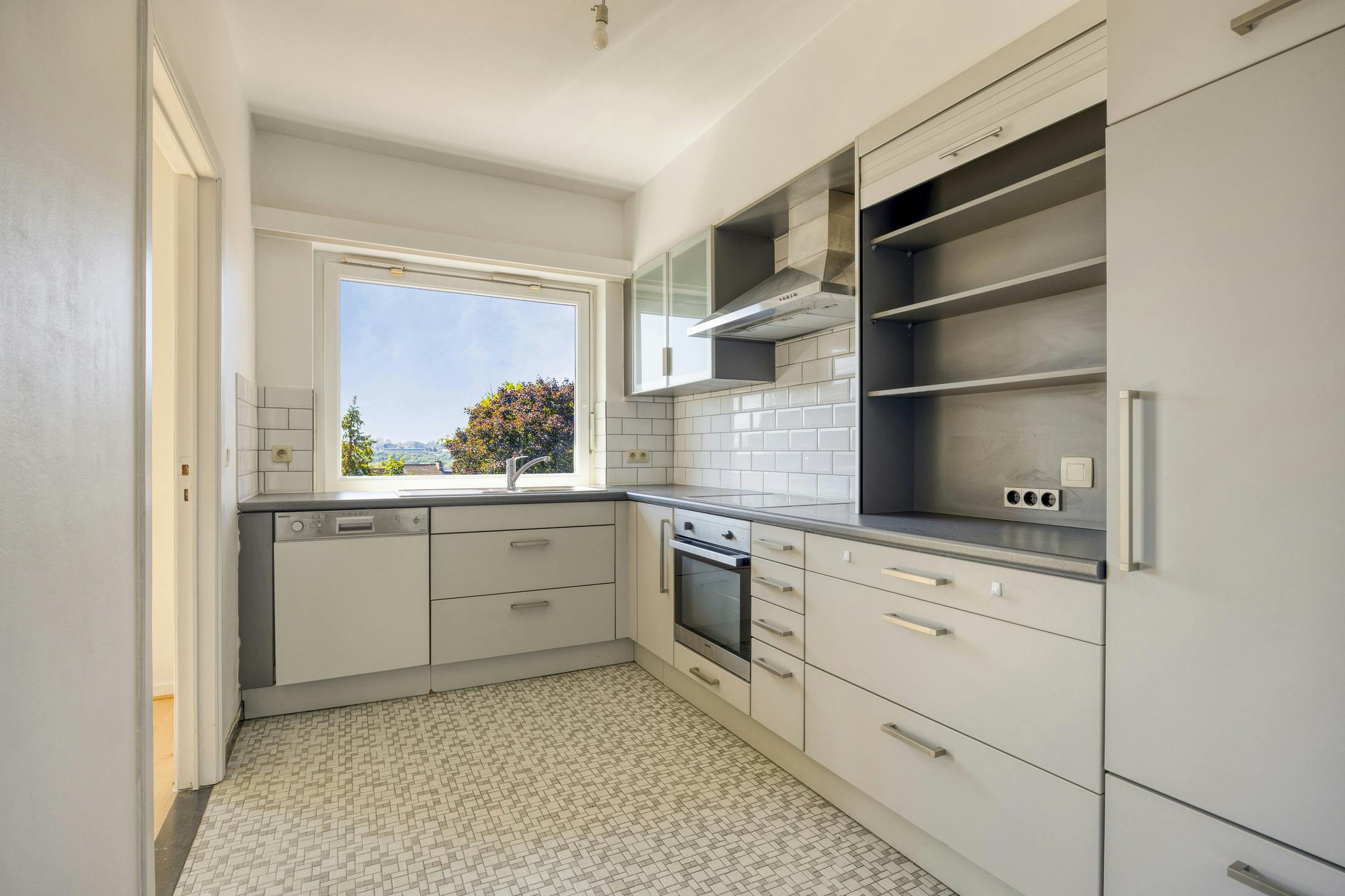 Appartement met twee slaapkamers in Neder-Over-Heembeek. foto 5