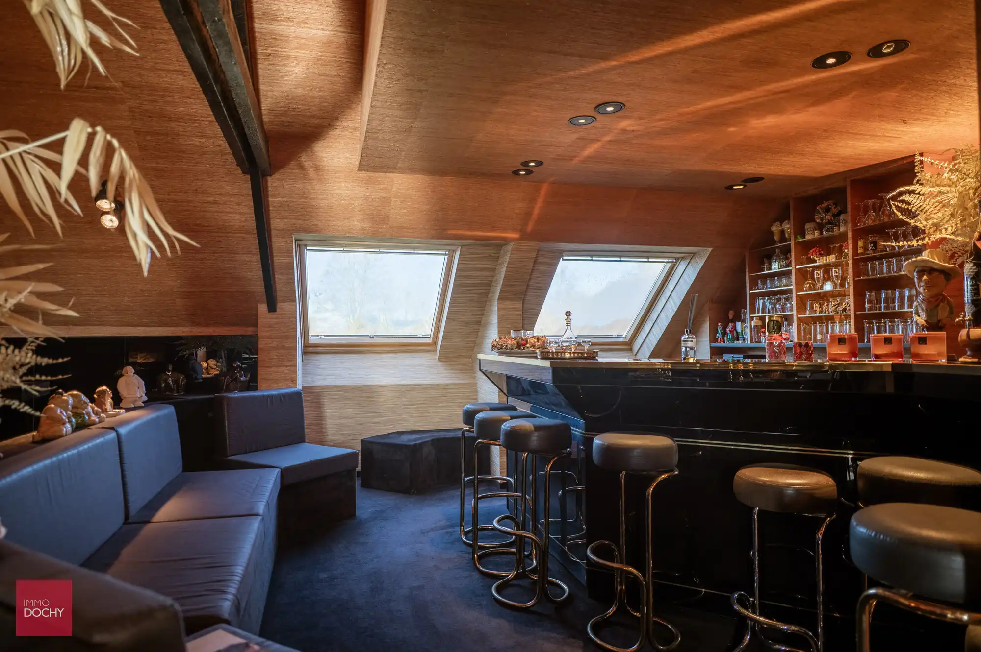 Zeer goed onderhouden ruime villa op 5.328m² foto 14