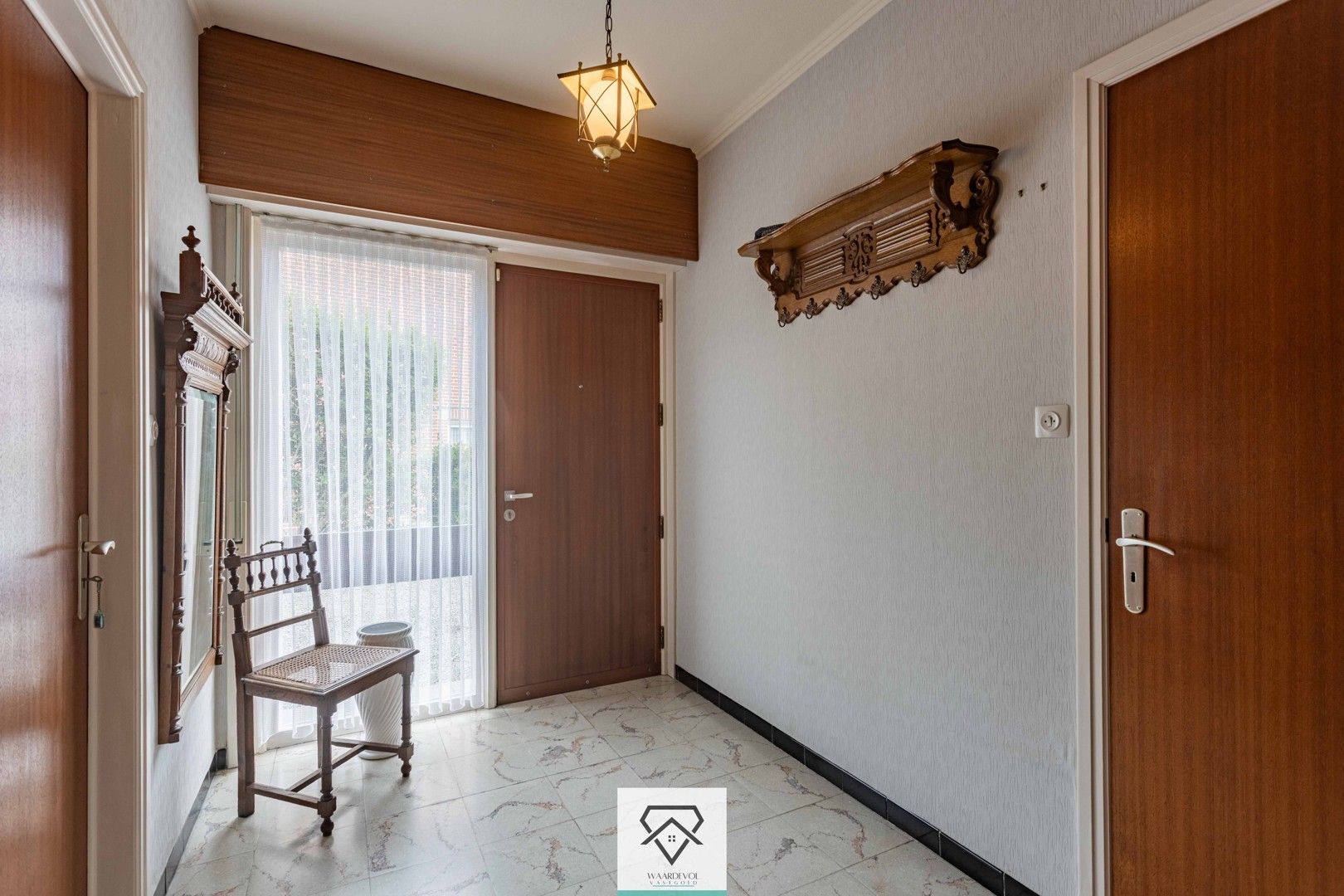 Vrijstaande woning op perceel van 1021 m² met loods en ruime tuin foto 5