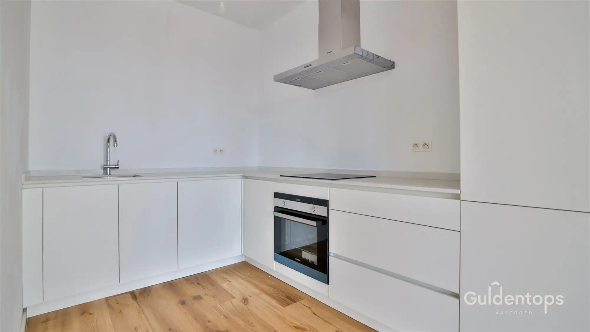 Knap volledig vernieuwd appartement met zalig terras foto 12