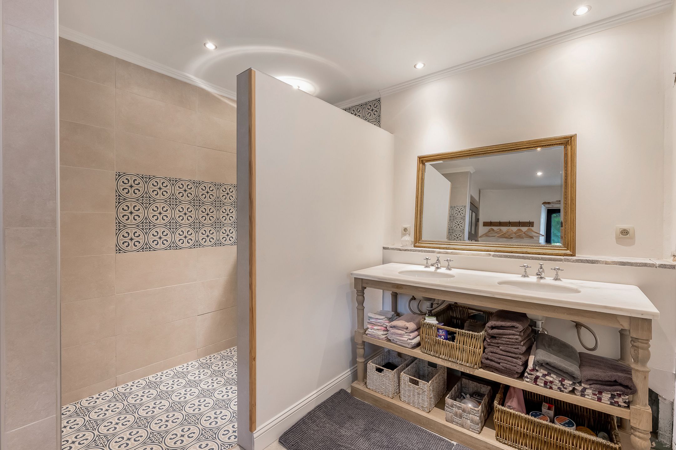 Vierkantshoeve met 3 woningen te Valmeer foto 10