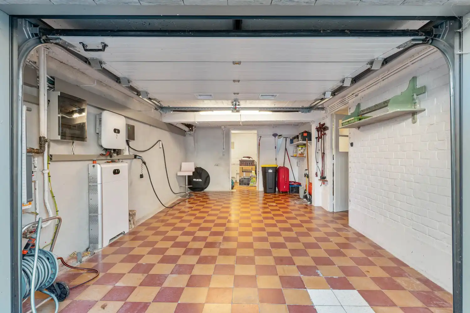 Gerenoveerde en energiezuinige(B-label) woning met 3 slaapkamers, 2 badkamers, een dressing, een garage met een oprit en een tuin nabij het station van Leuven! foto 31