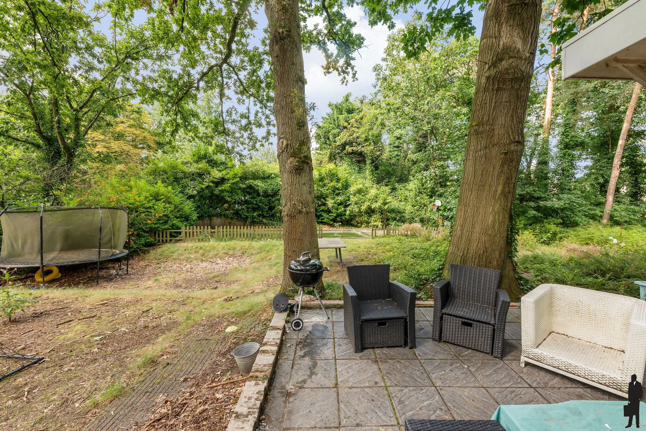 In 'Koningshof' gelegen - te renoveren - karaktervolle villa op een hoekperceel van ca. 2898m² welke volledige privacy garandeert. foto 23