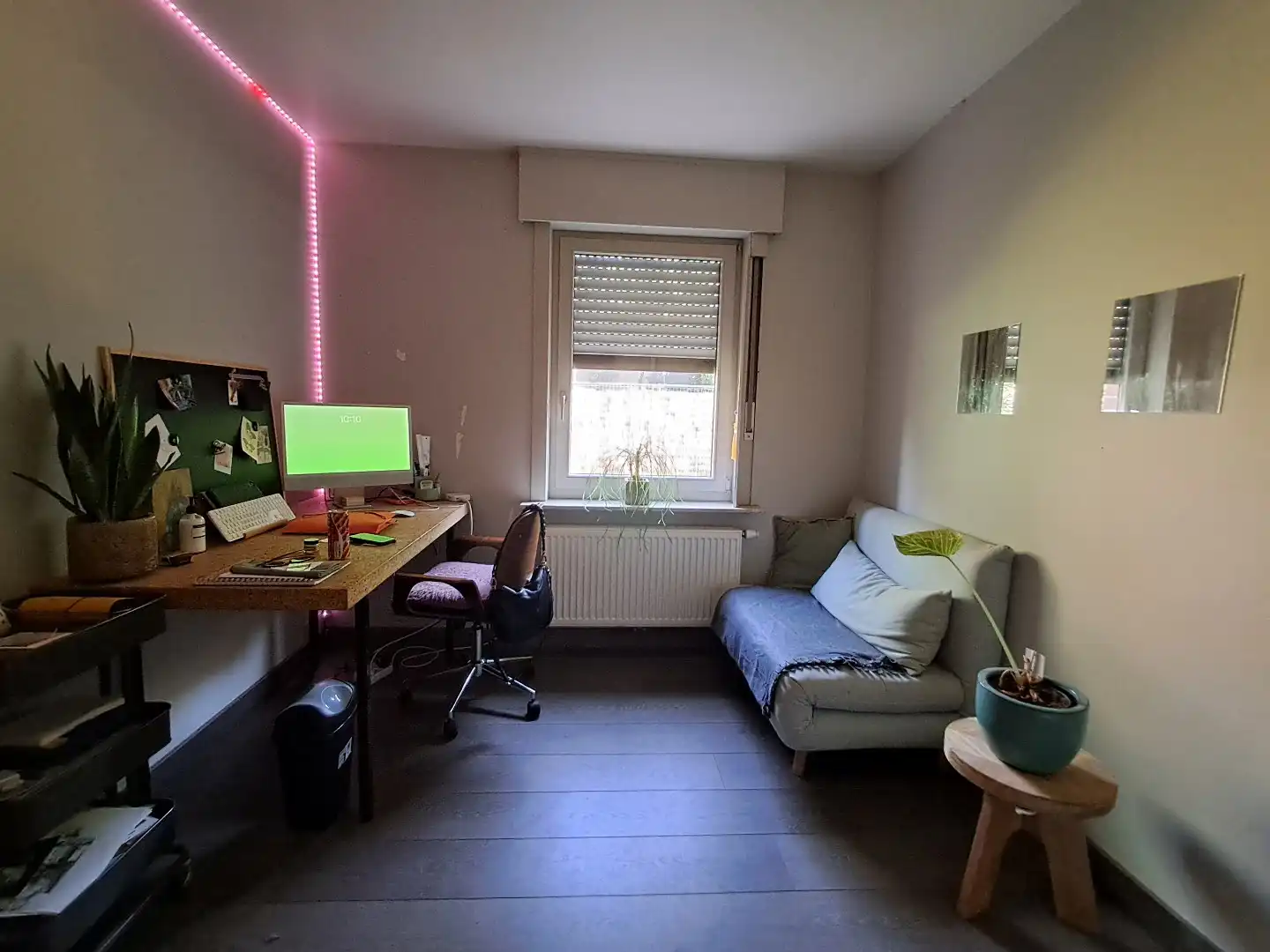 Ruime alleenstaande woning in een rustige wijk te Sijsele. foto 9