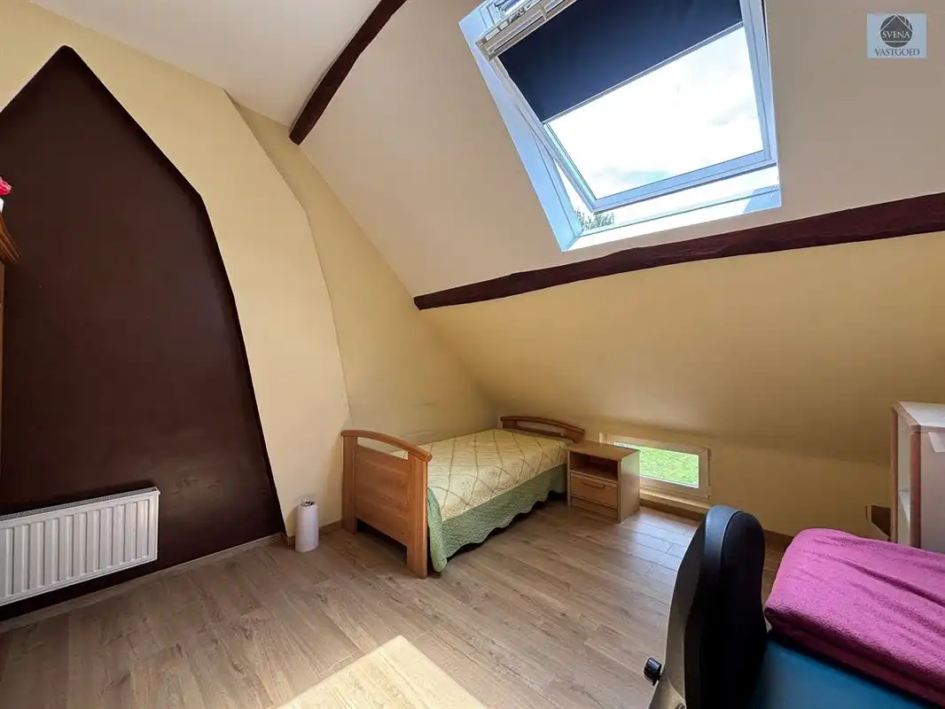SOLIDE RUIME WONING MET 6 SLAAPKAMERS foto 15