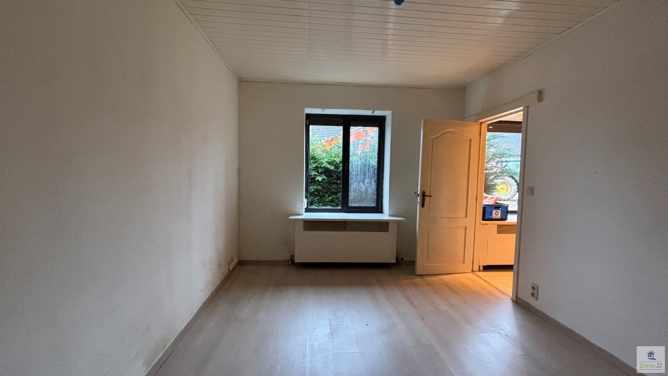 Te renoveren gelijkvloers appartement met garage  foto 6