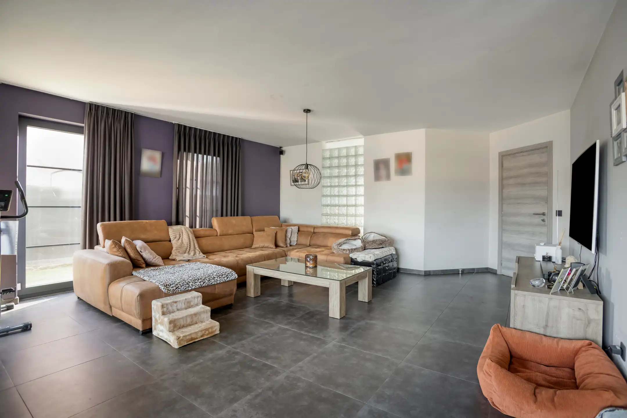 Recente vrijstaande woning op perceel van 10a foto 4