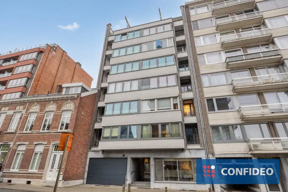 Riant appartement aan de stadsrand foto {{pictureIndex}}