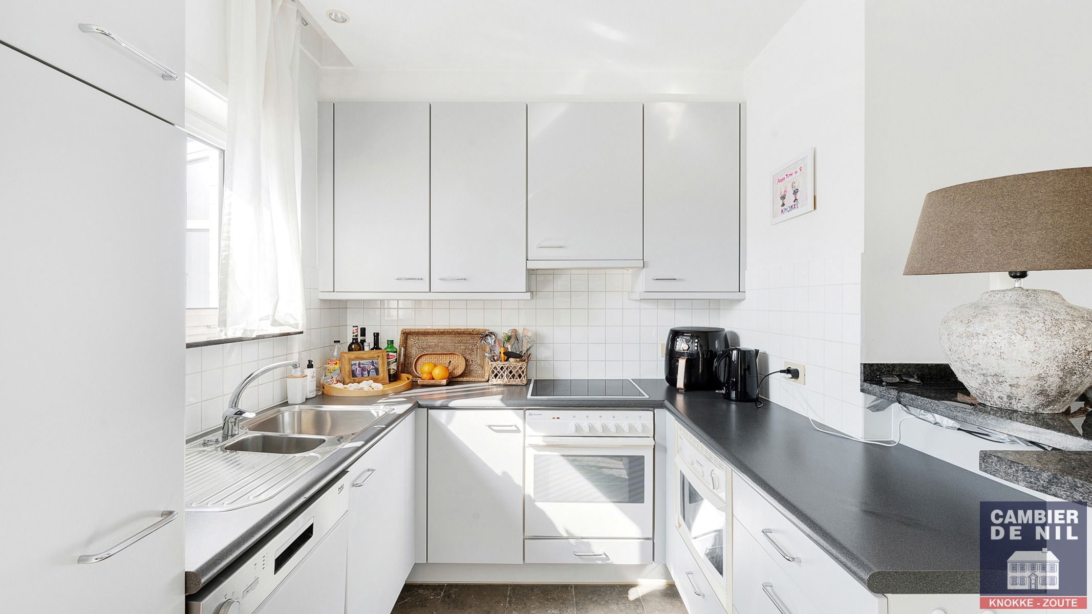Schitterend duplex appartement met terras voor-en achteraan in hartje Zoute foto 8