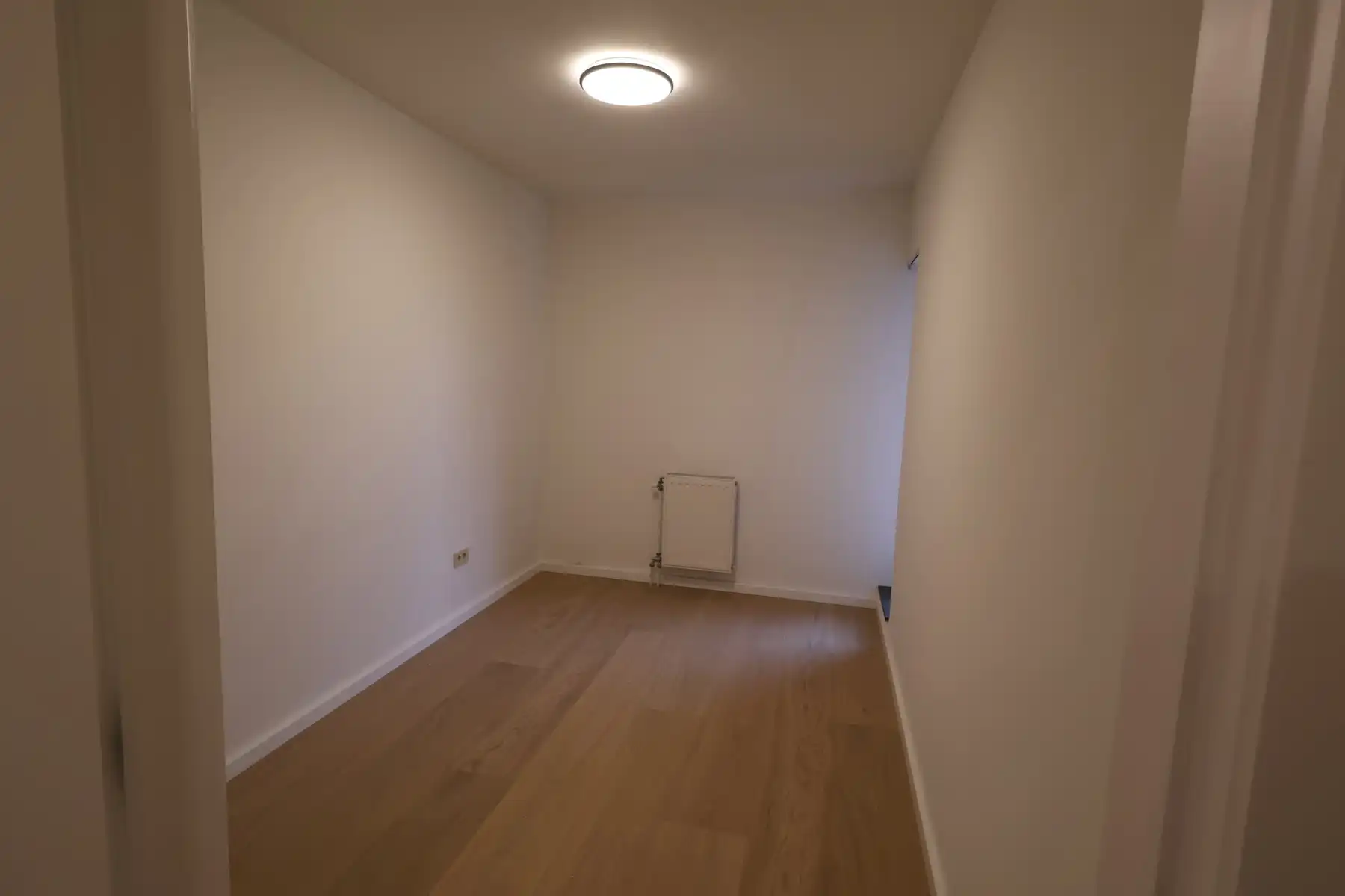 Een gerenoveerd appartement op de 2de verdieping van 102m² met 2 slaapkamers en terras. foto 8