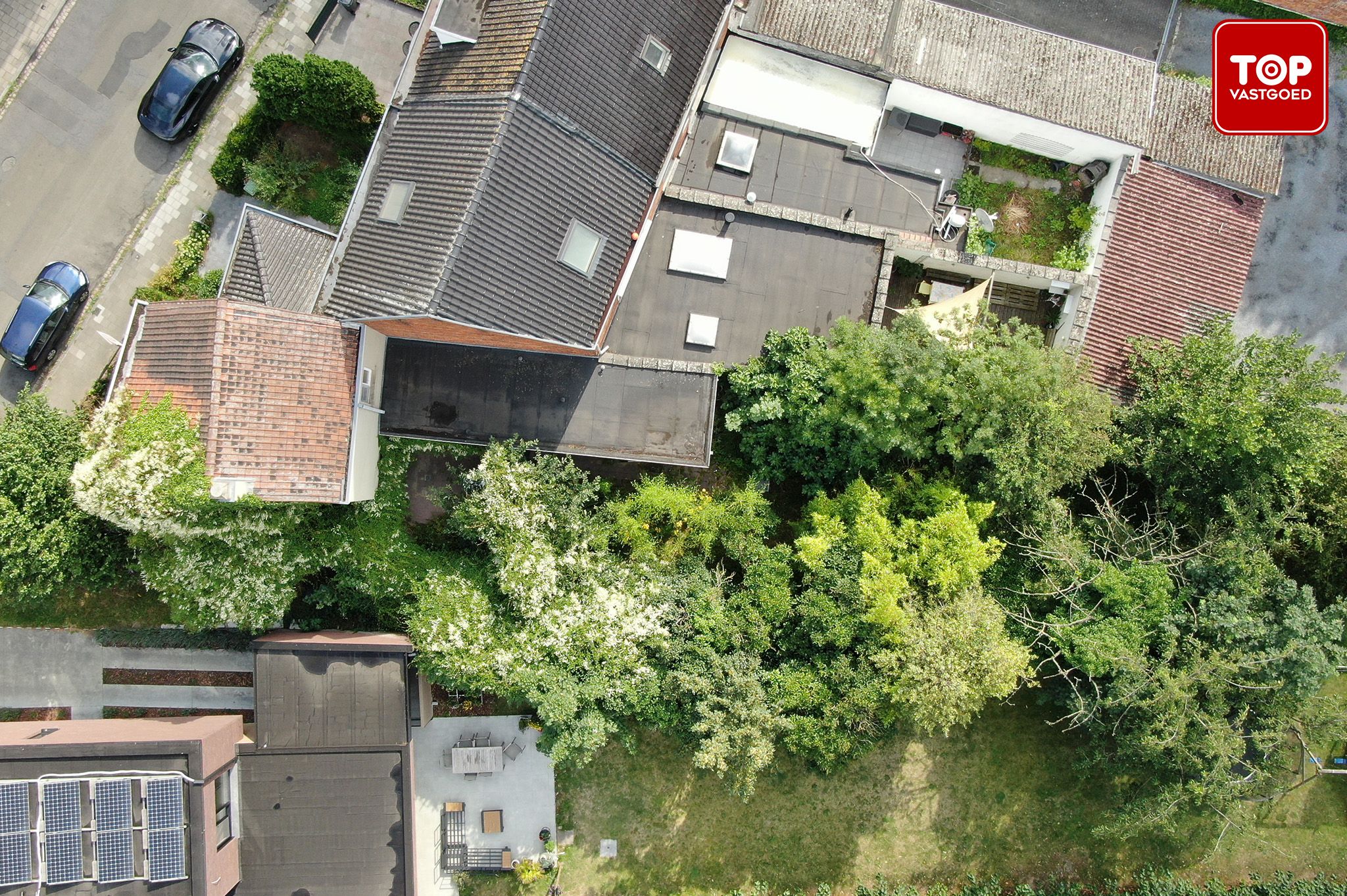 Nieuwbouw woning in een rustige straat.  foto 3