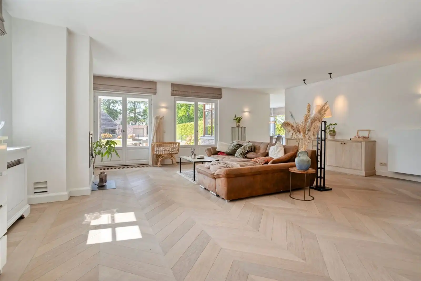 Ruimte, rust en eindeloze mogelijkheden

! Op zoek naar een woning die écht iets extra biedt?  foto 4