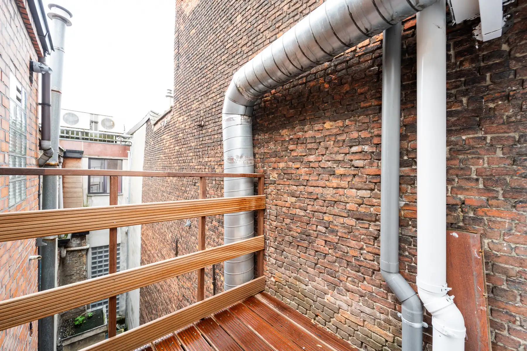 Gerenoveerd beleggingspand van 4 units in hartje Antwerpen foto 7