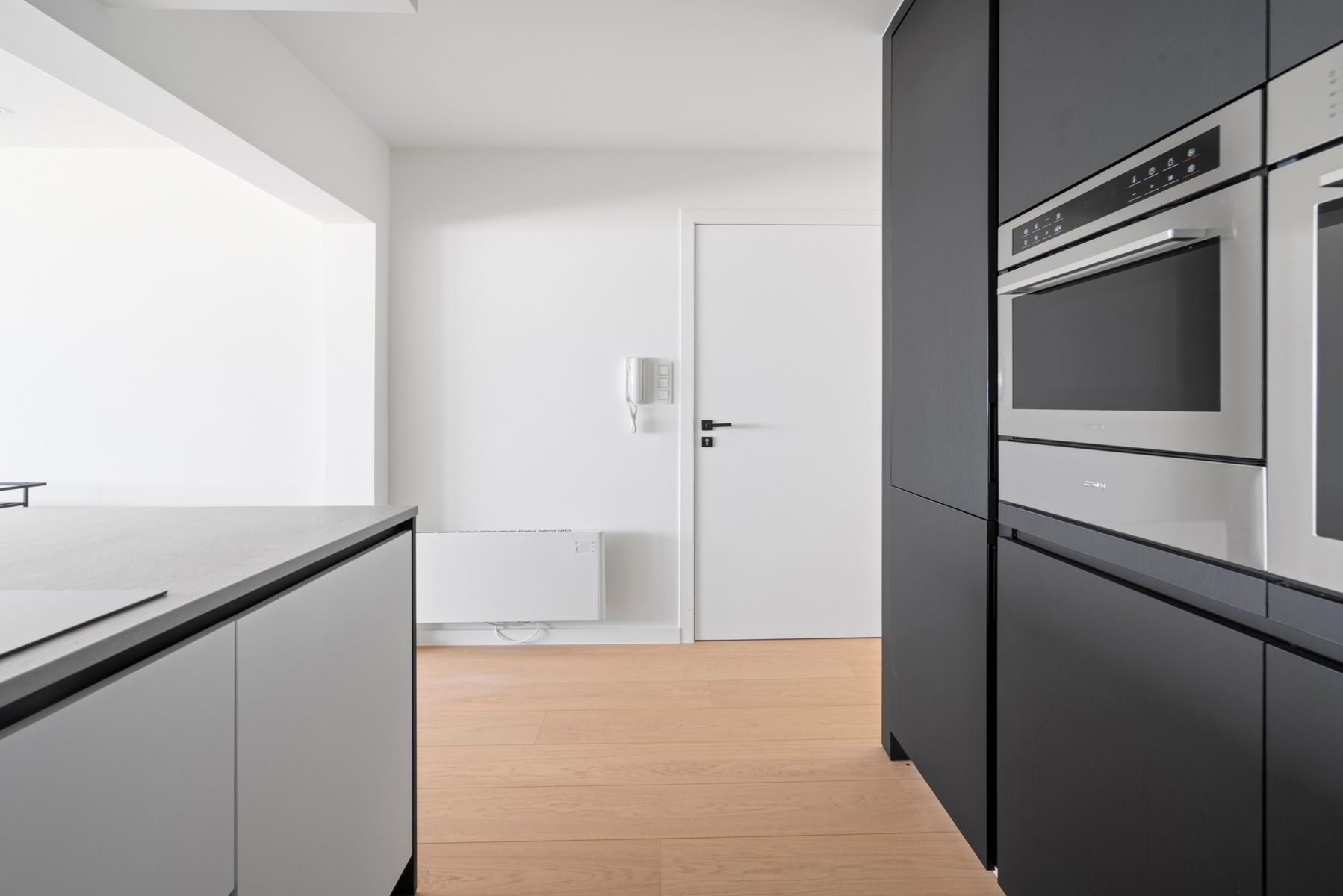 Prachtig vernieuwd appartement met schitterend zeezicht foto 10